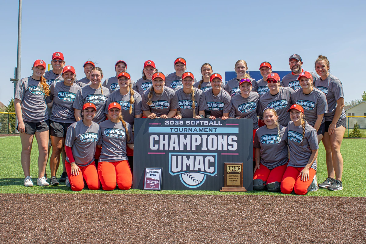 Viking Softball 2025 UMAC Champions